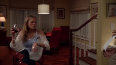 NECESSARY_ROUGHNESS_-_E2X14_THE_FALL_GUY_1176.jpg