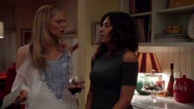 NECESSARY_ROUGHNESS_-_E2X14_THE_FALL_GUY_1202.jpg