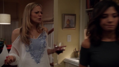 NECESSARY_ROUGHNESS_-_E2X14_THE_FALL_GUY_1208.jpg