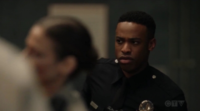 THE_ROOKIE_-_E1X15_MANHUNT_041.jpg