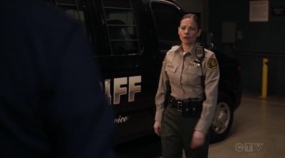 THE_ROOKIE_-_E1X15_MANHUNT_047.jpg