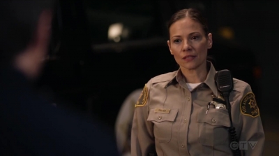 THE_ROOKIE_-_E1X15_MANHUNT_106.jpg