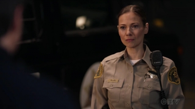 THE_ROOKIE_-_E1X15_MANHUNT_109.jpg