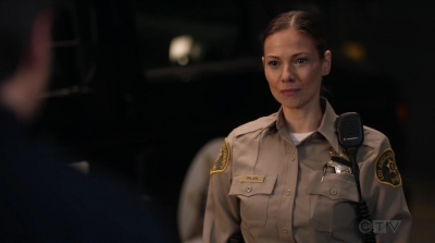 THE_ROOKIE_-_E1X15_MANHUNT_110.jpg