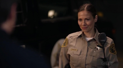 THE_ROOKIE_-_E1X15_MANHUNT_122.jpg