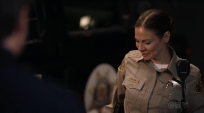 THE_ROOKIE_-_E1X15_MANHUNT_128.jpg