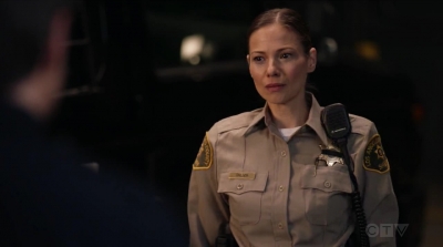 THE_ROOKIE_-_E1X15_MANHUNT_143.jpg