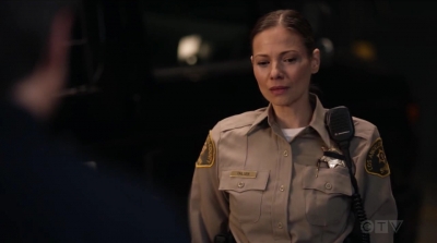 THE_ROOKIE_-_E1X15_MANHUNT_147.jpg