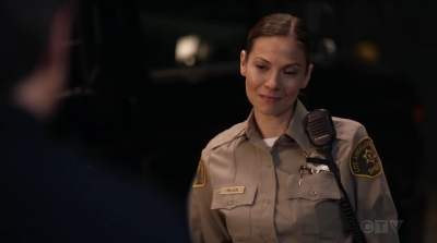 THE_ROOKIE_-_E1X15_MANHUNT_166.jpg