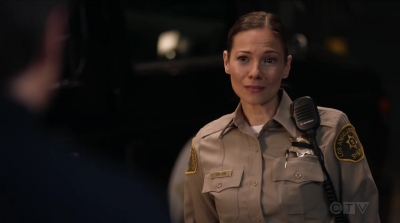 THE_ROOKIE_-_E1X15_MANHUNT_180.jpg