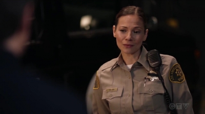 THE_ROOKIE_-_E1X15_MANHUNT_183.jpg