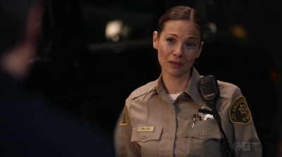 THE_ROOKIE_-_E1X15_MANHUNT_204.jpg