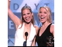 05162003_30th_Annual_Daytime_Emmy_Awards015.gif
