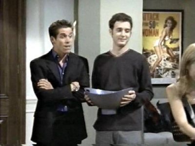 Off_Centre_1X01_Lets_Meet_Mike_and_Euan049.jpg