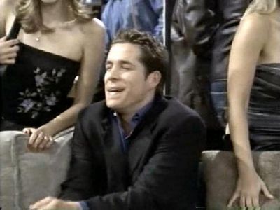 Off_Centre_1X01_Lets_Meet_Mike_and_Euan082.jpg