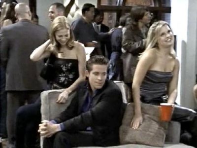 Off_Centre_1X01_Lets_Meet_Mike_and_Euan089.jpg