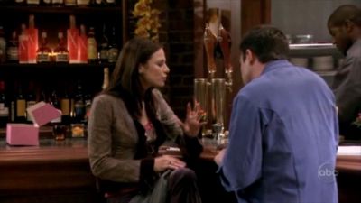 FREDDIE_-_E1X05_THE_WAR_OF_THE_ROSE_420.jpg