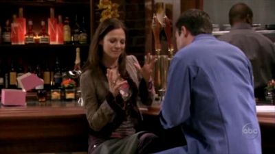 FREDDIE_-_E1X05_THE_WAR_OF_THE_ROSE_423.jpg