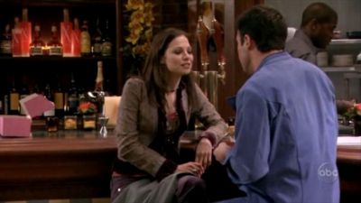 FREDDIE_-_E1X05_THE_WAR_OF_THE_ROSE_426.jpg