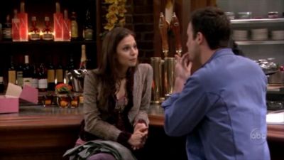 FREDDIE_-_E1X05_THE_WAR_OF_THE_ROSE_445.jpg