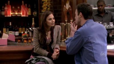 FREDDIE_-_E1X05_THE_WAR_OF_THE_ROSE_450.jpg