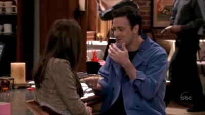 FREDDIE_-_E1X05_THE_WAR_OF_THE_ROSE_451.jpg