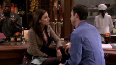 FREDDIE_-_E1X05_THE_WAR_OF_THE_ROSE_465.jpg
