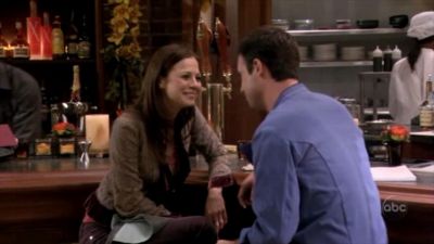FREDDIE_-_E1X05_THE_WAR_OF_THE_ROSE_474.jpg