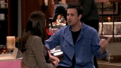 FREDDIE_-_E1X05_THE_WAR_OF_THE_ROSE_483.jpg