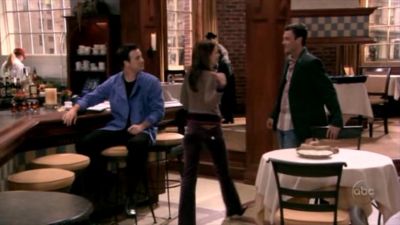 FREDDIE_-_E1X05_THE_WAR_OF_THE_ROSE_506.jpg