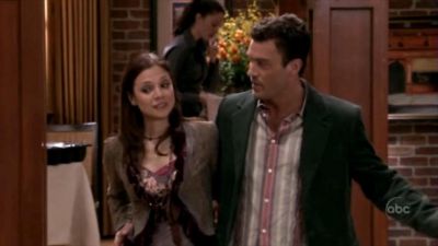 FREDDIE_-_E1X05_THE_WAR_OF_THE_ROSE_524.jpg