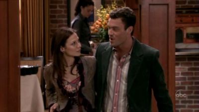 FREDDIE_-_E1X05_THE_WAR_OF_THE_ROSE_535.jpg