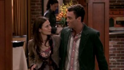 FREDDIE_-_E1X05_THE_WAR_OF_THE_ROSE_536.jpg