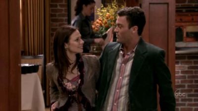 FREDDIE_-_E1X05_THE_WAR_OF_THE_ROSE_544.jpg