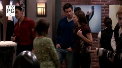 FREDDIE_-_E1X05_THE_WAR_OF_THE_ROSE_562.jpg