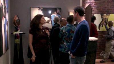 FREDDIE_-_E1X05_THE_WAR_OF_THE_ROSE_577.jpg
