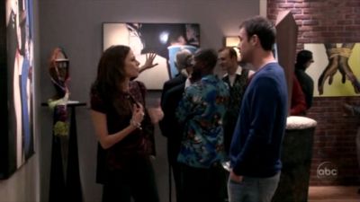 FREDDIE_-_E1X05_THE_WAR_OF_THE_ROSE_579.jpg
