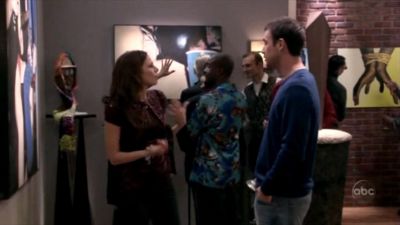 FREDDIE_-_E1X05_THE_WAR_OF_THE_ROSE_580.jpg