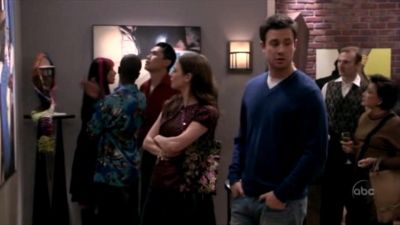 FREDDIE_-_E1X05_THE_WAR_OF_THE_ROSE_591.jpg