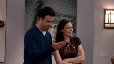 FREDDIE_-_E1X05_THE_WAR_OF_THE_ROSE_623.jpg
