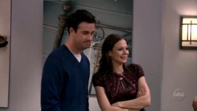FREDDIE_-_E1X05_THE_WAR_OF_THE_ROSE_626.jpg