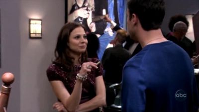 FREDDIE_-_E1X05_THE_WAR_OF_THE_ROSE_665.jpg