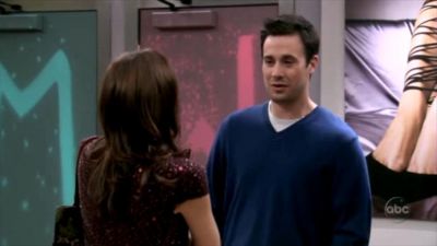FREDDIE_-_E1X05_THE_WAR_OF_THE_ROSE_675.jpg
