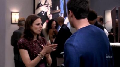 FREDDIE_-_E1X05_THE_WAR_OF_THE_ROSE_685.jpg