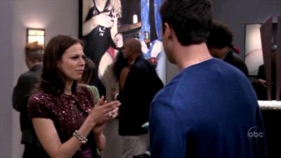 FREDDIE_-_E1X05_THE_WAR_OF_THE_ROSE_687.jpg