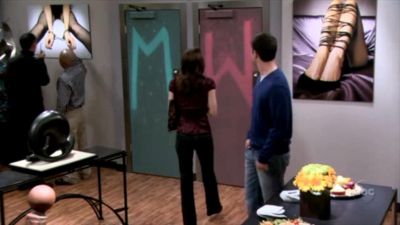 FREDDIE_-_E1X05_THE_WAR_OF_THE_ROSE_690.jpg