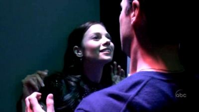 FREDDIE_-_E1X05_THE_WAR_OF_THE_ROSE_732.jpg