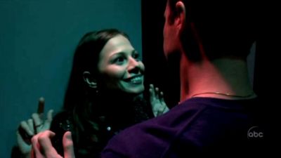 FREDDIE_-_E1X05_THE_WAR_OF_THE_ROSE_739.jpg