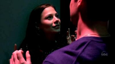 FREDDIE_-_E1X05_THE_WAR_OF_THE_ROSE_788.jpg