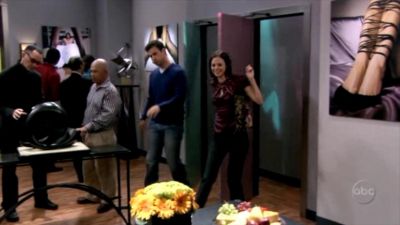 FREDDIE_-_E1X05_THE_WAR_OF_THE_ROSE_795.jpg